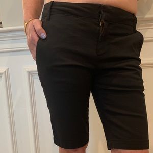 Modern Supply Clothier Black shorts size 0
